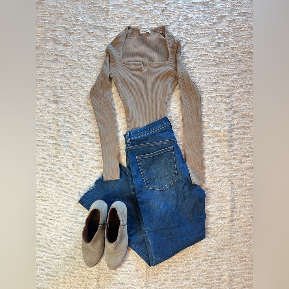 Chic Ribbed Long Sleeve Bodysuit